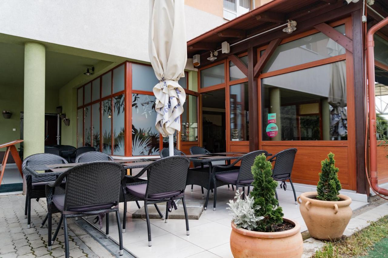 בקשצ'אבה Panorama Hotel מראה חיצוני תמונה