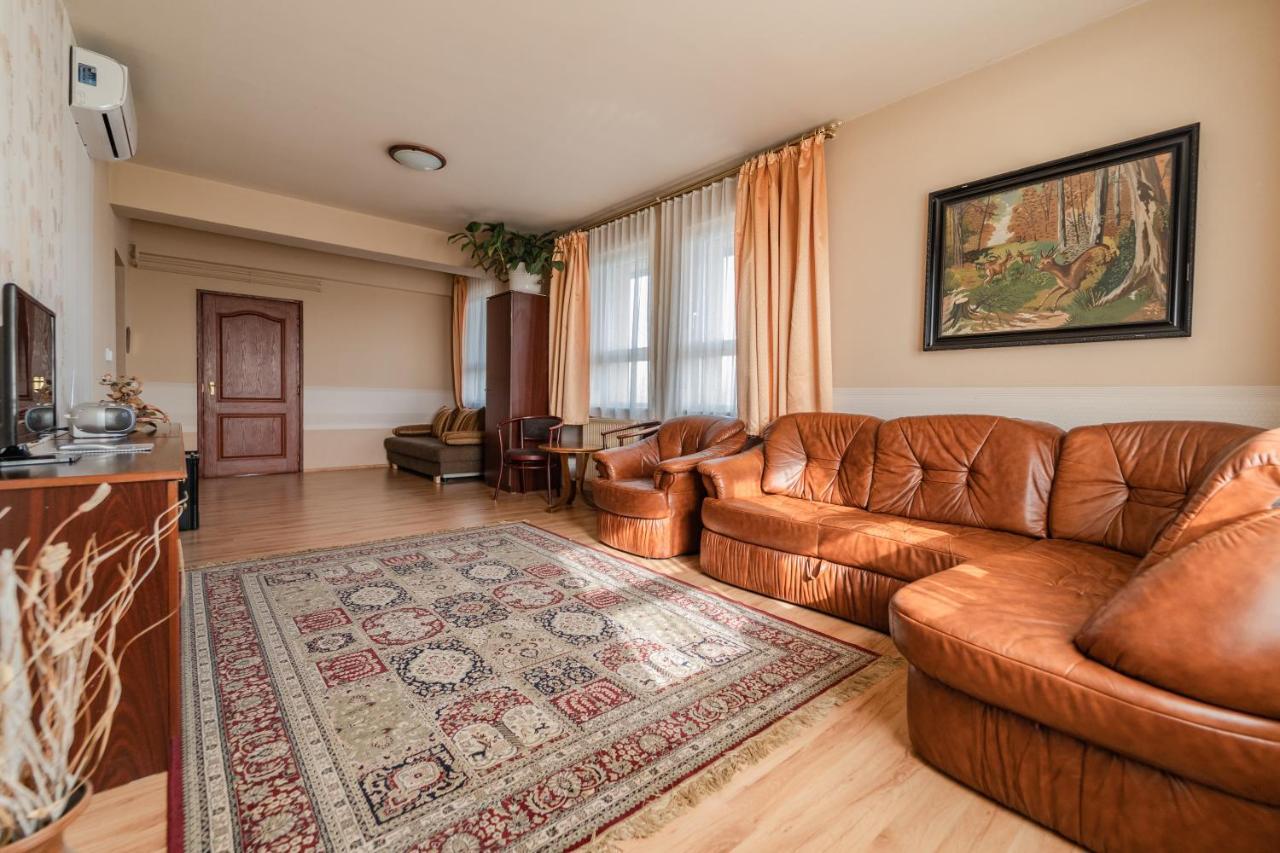 בקשצ'אבה Panorama Hotel מראה חיצוני תמונה